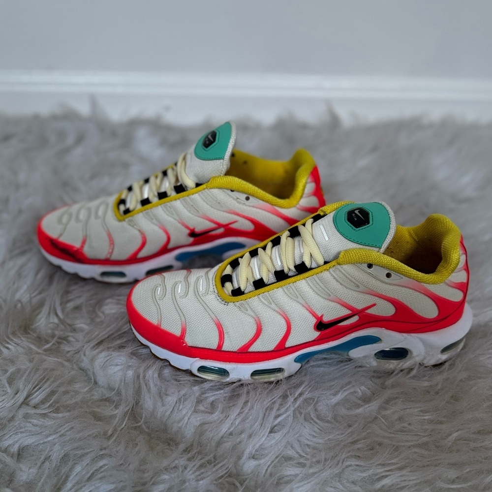 Nike Air Max Plus TN Black Sneakers Women’s Size 8.5 Authentic